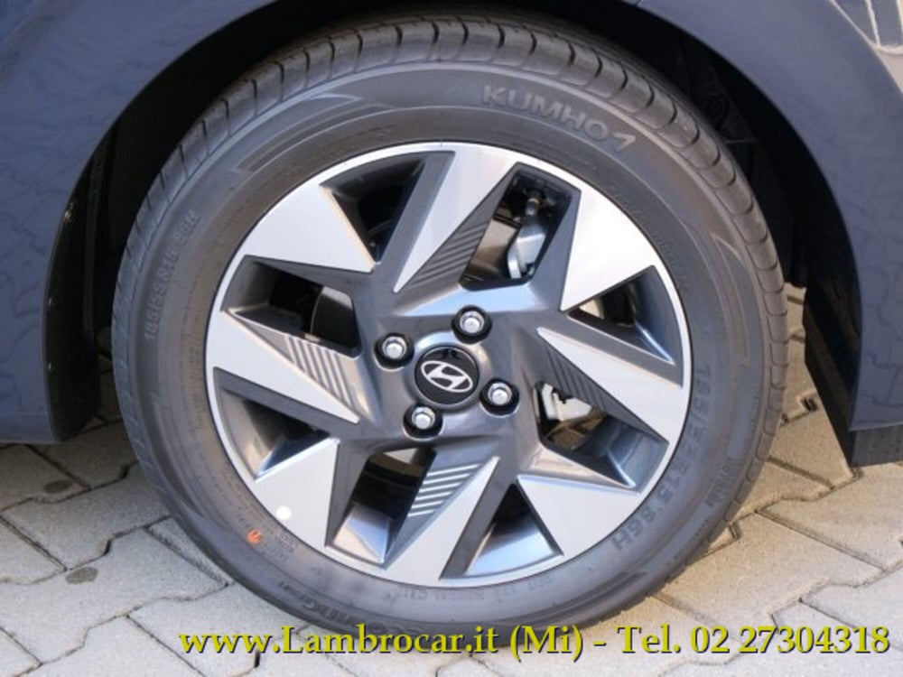 Hyundai i10 nuova a Milano (12)
