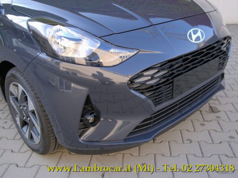 Hyundai i10 nuova a Milano (13)