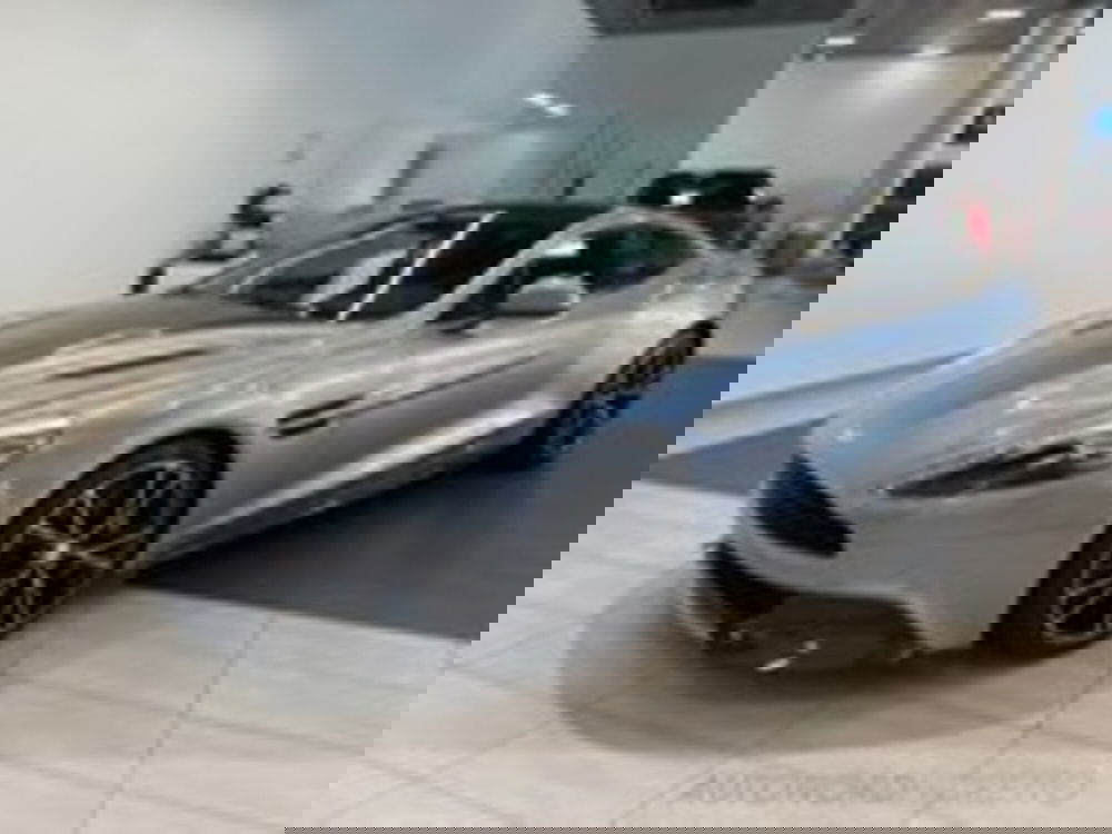 Aston Martin DBS usata a Udine