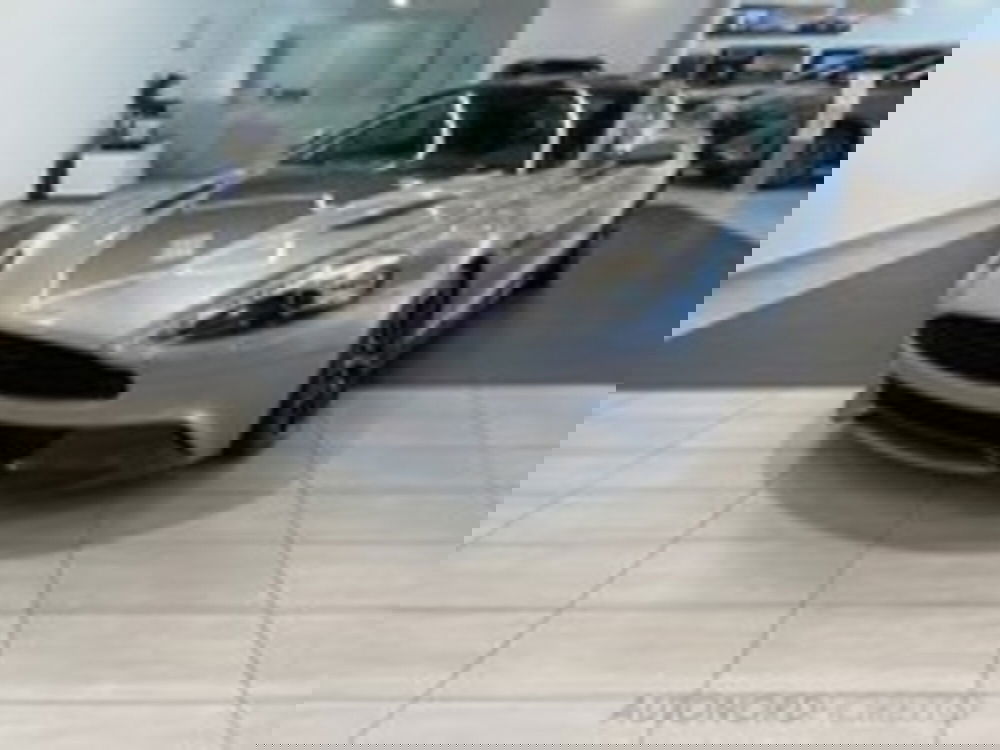 Aston Martin DBS usata a Udine (2)