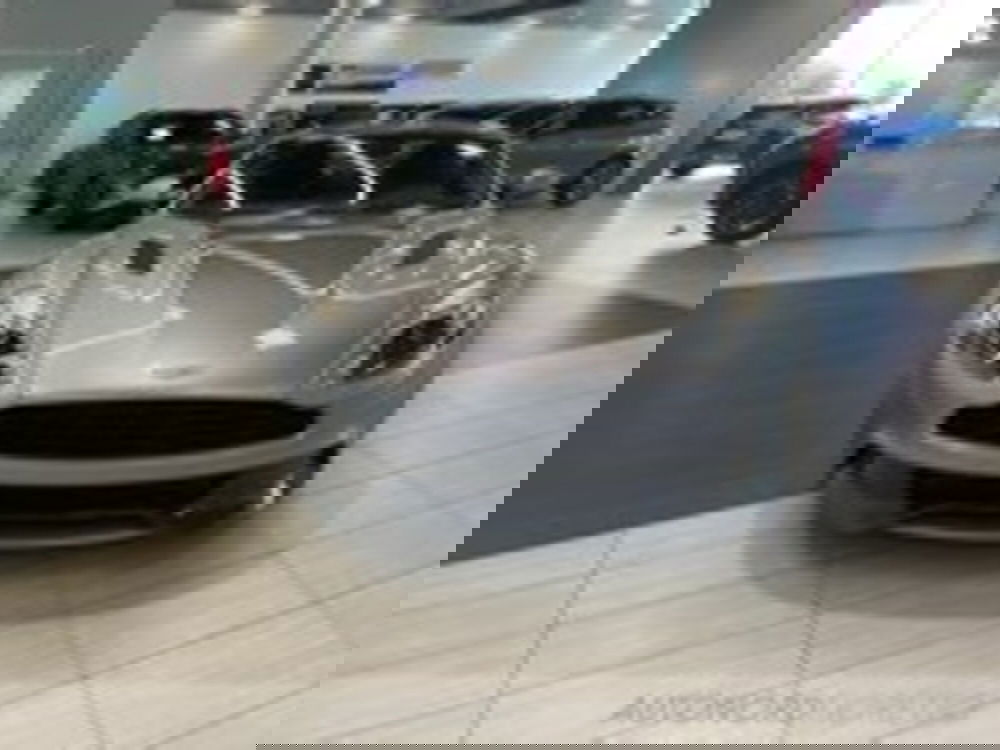 Aston Martin DBS usata a Udine (3)