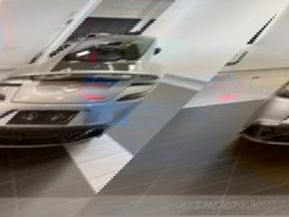 Aston Martin DBS usata a Udine (7)