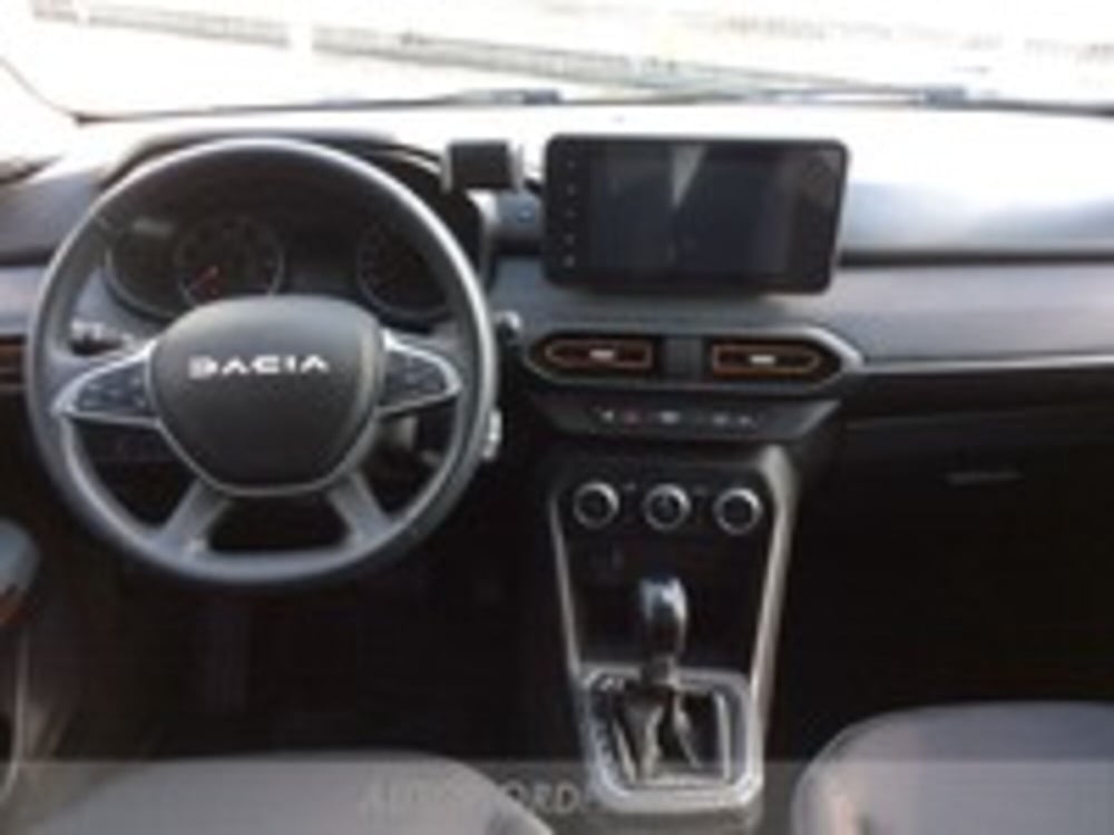 Dacia Sandero usata a Udine (8)