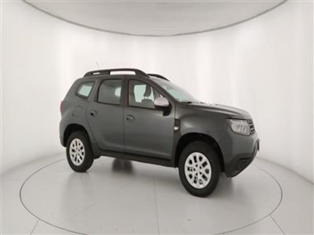 Dacia Duster usata a Bari (10)