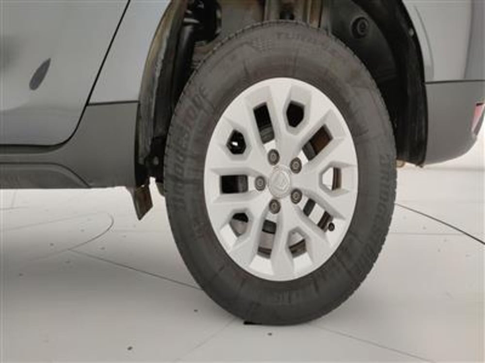 Dacia Duster usata a Bari (12)