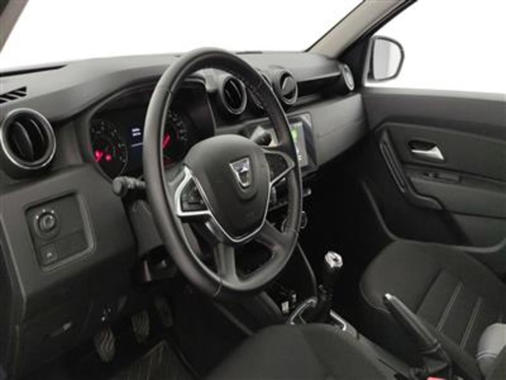 Dacia Duster usata a Bari (14)