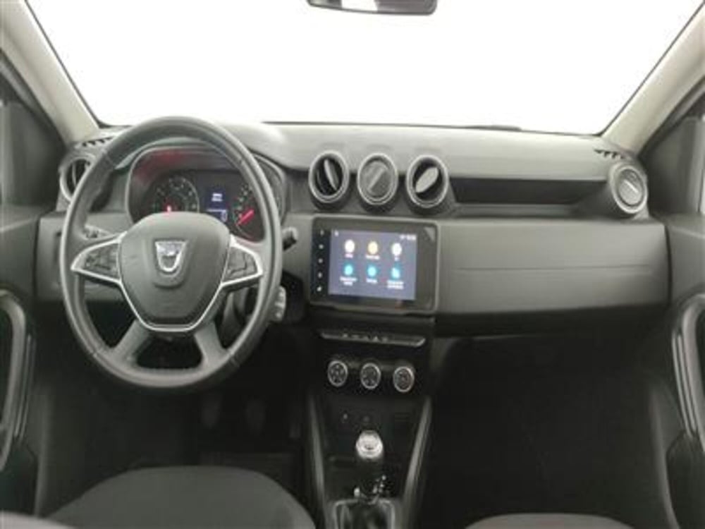 Dacia Duster usata a Bari (15)