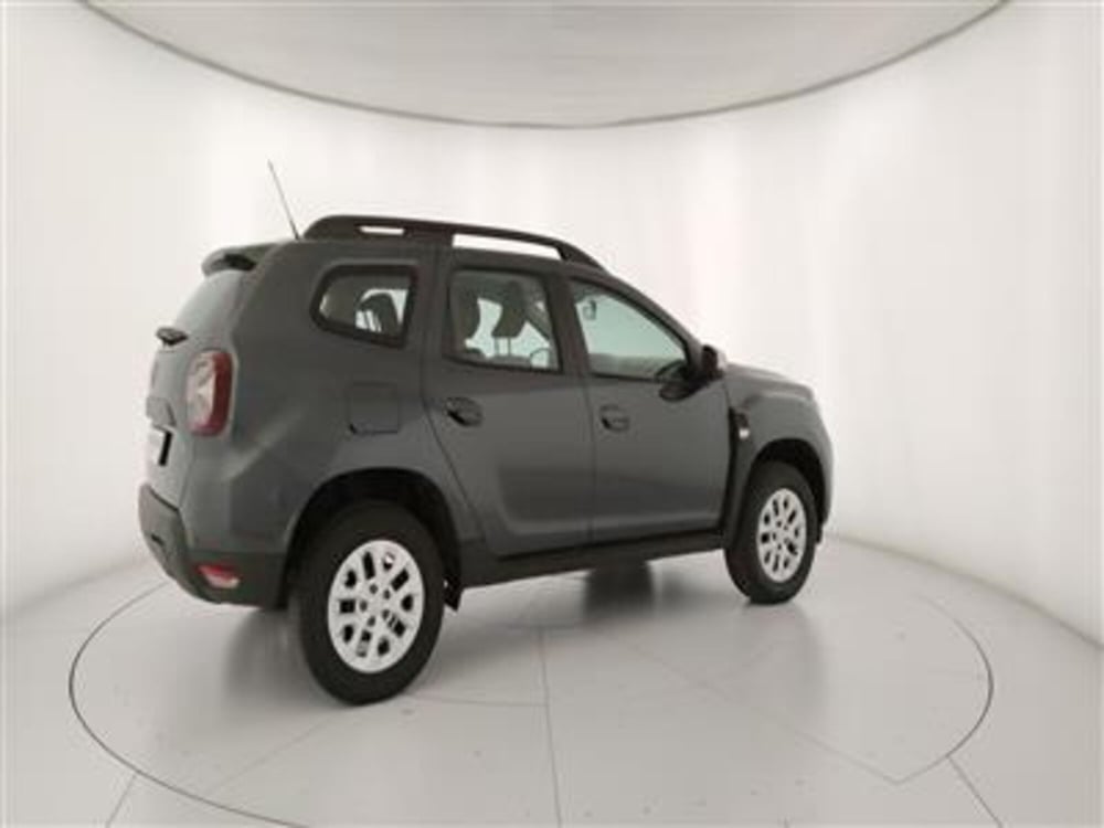 Dacia Duster usata a Bari (8)