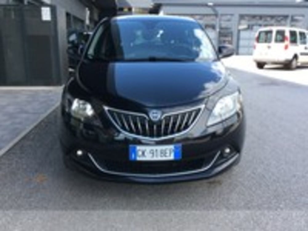 Lancia Ypsilon usata a Udine (2)