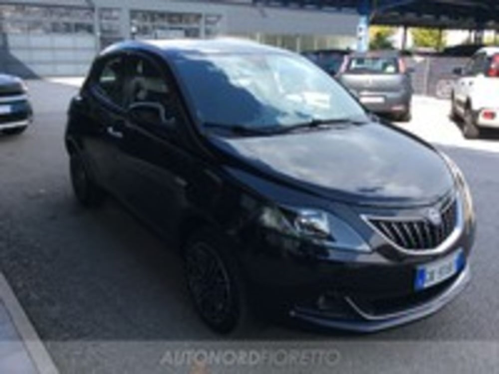 Lancia Ypsilon usata a Udine (3)