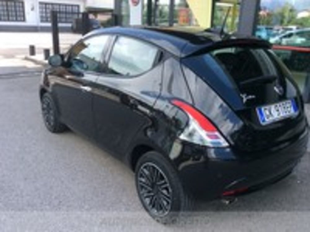 Lancia Ypsilon usata a Udine (5)