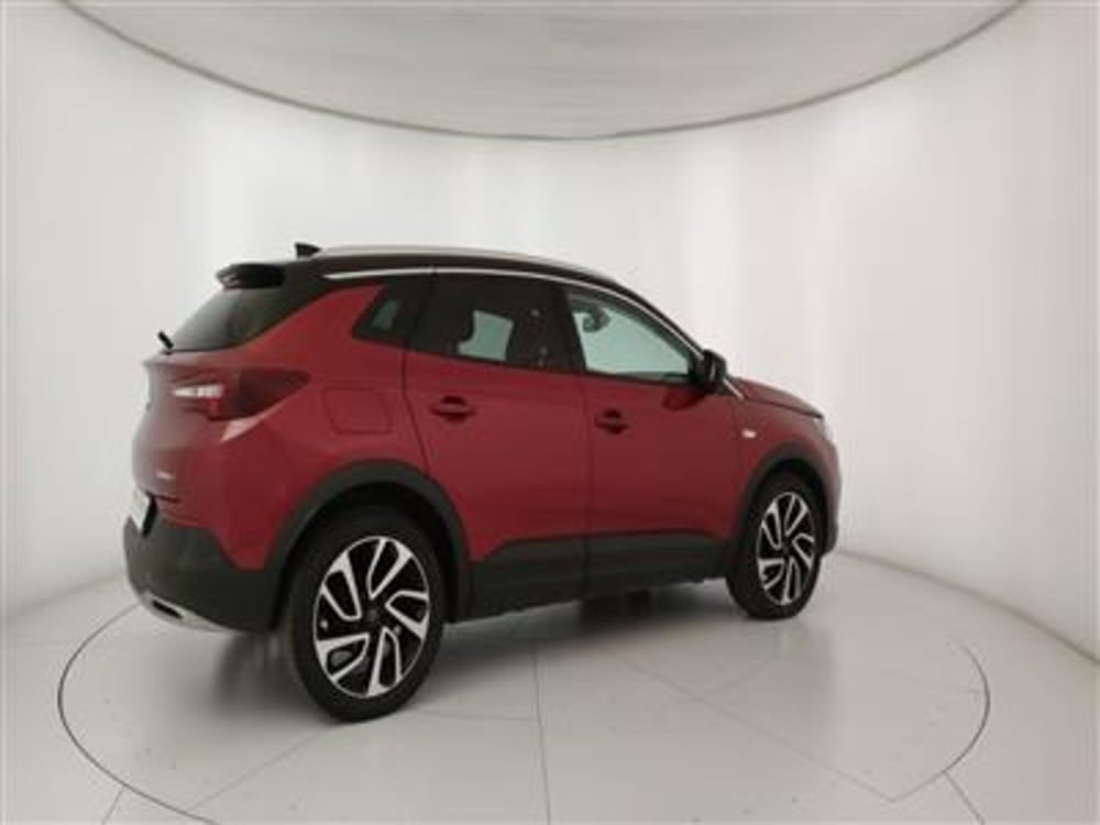 Opel Grandland X usata a Bari (8)