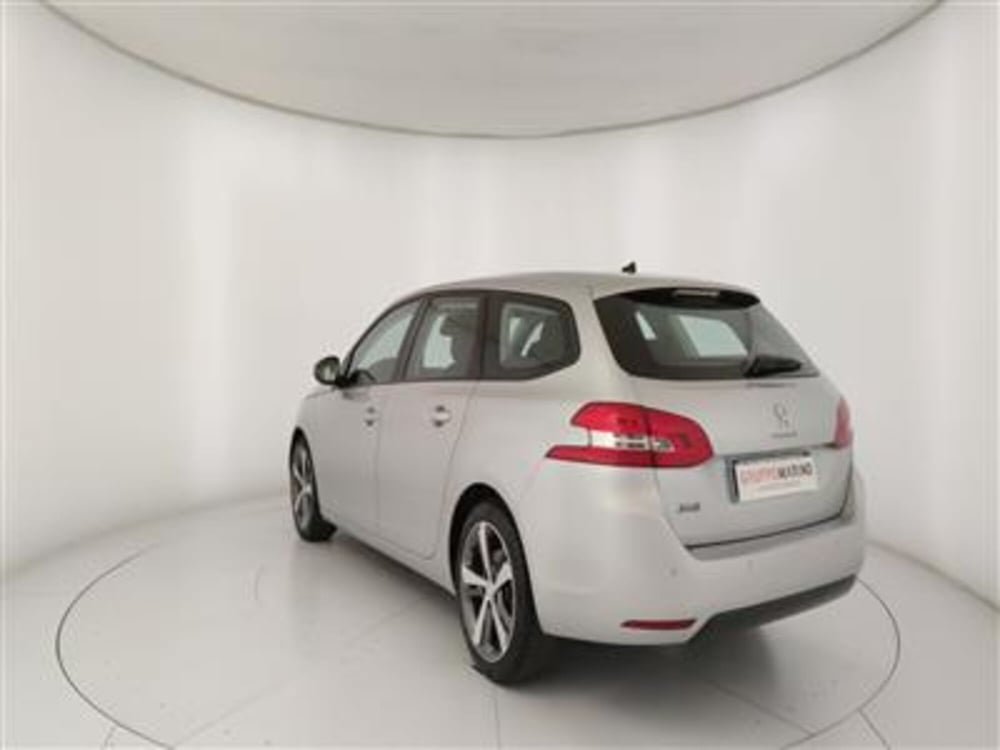 Peugeot 308 SW usata a Bari (5)
