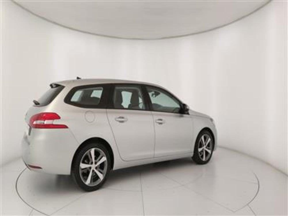 Peugeot 308 SW usata a Bari (8)
