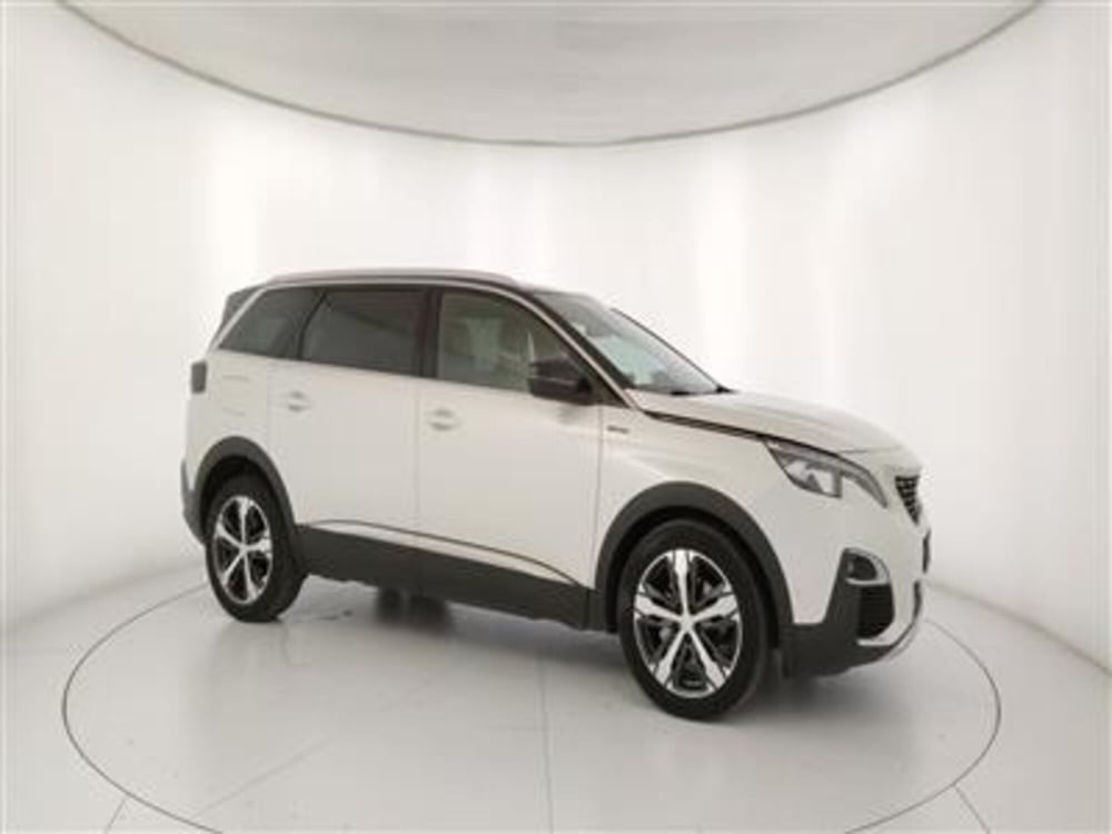 Peugeot 5008 usata a Bari (10)