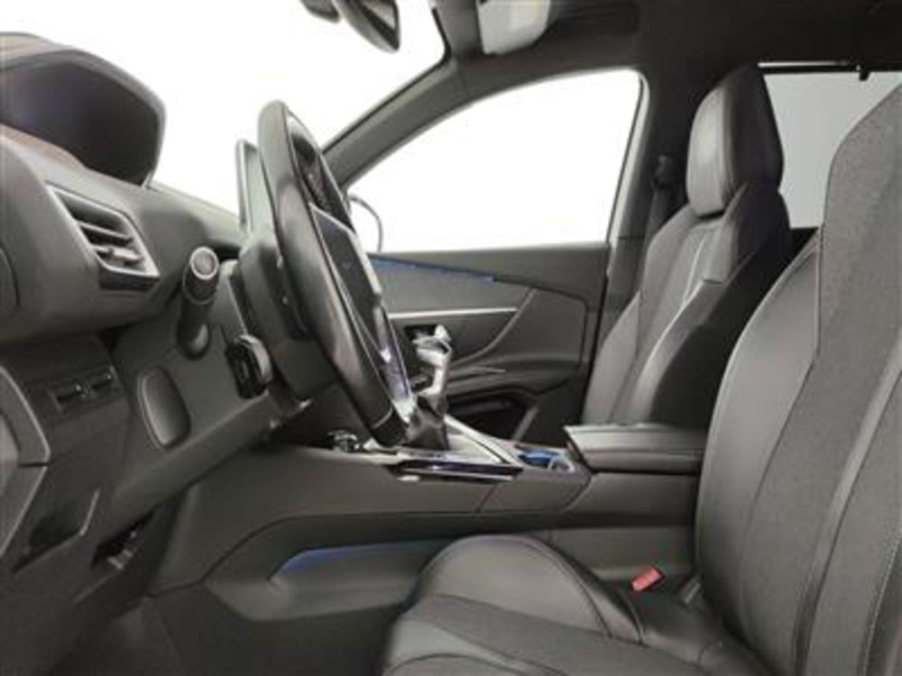 Peugeot 5008 usata a Bari (13)