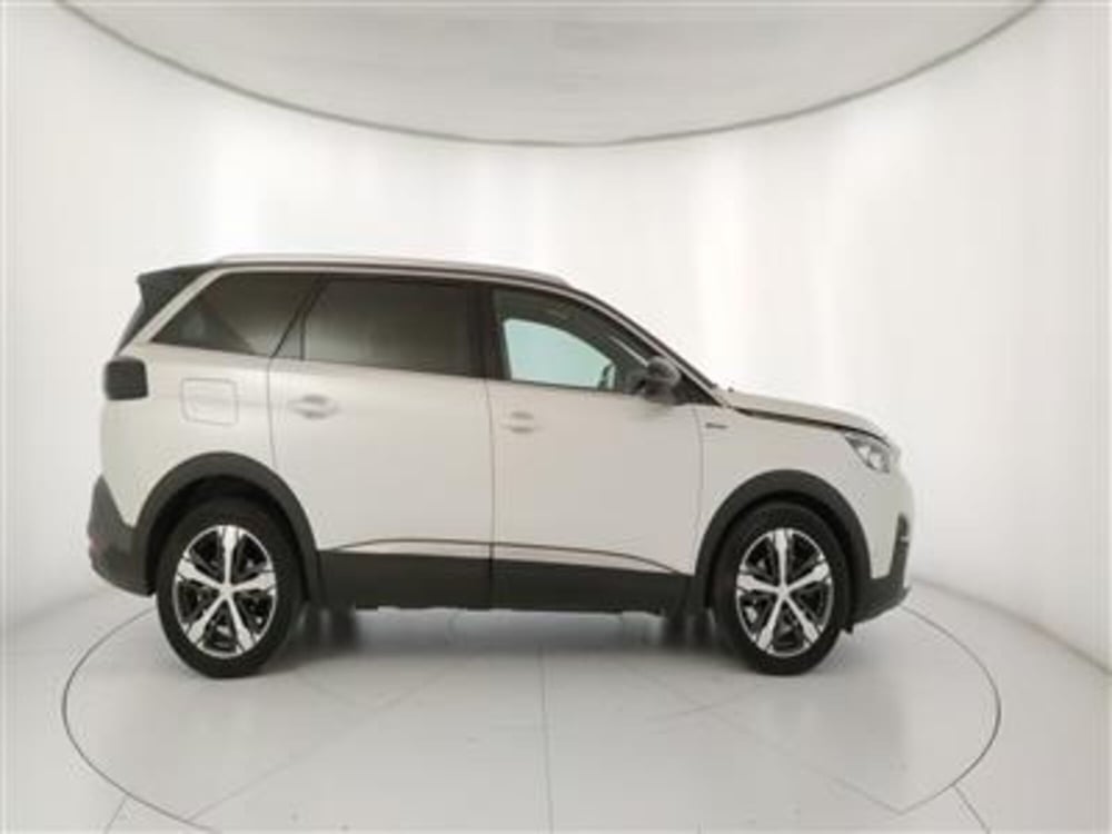 Peugeot 5008 usata a Bari (9)