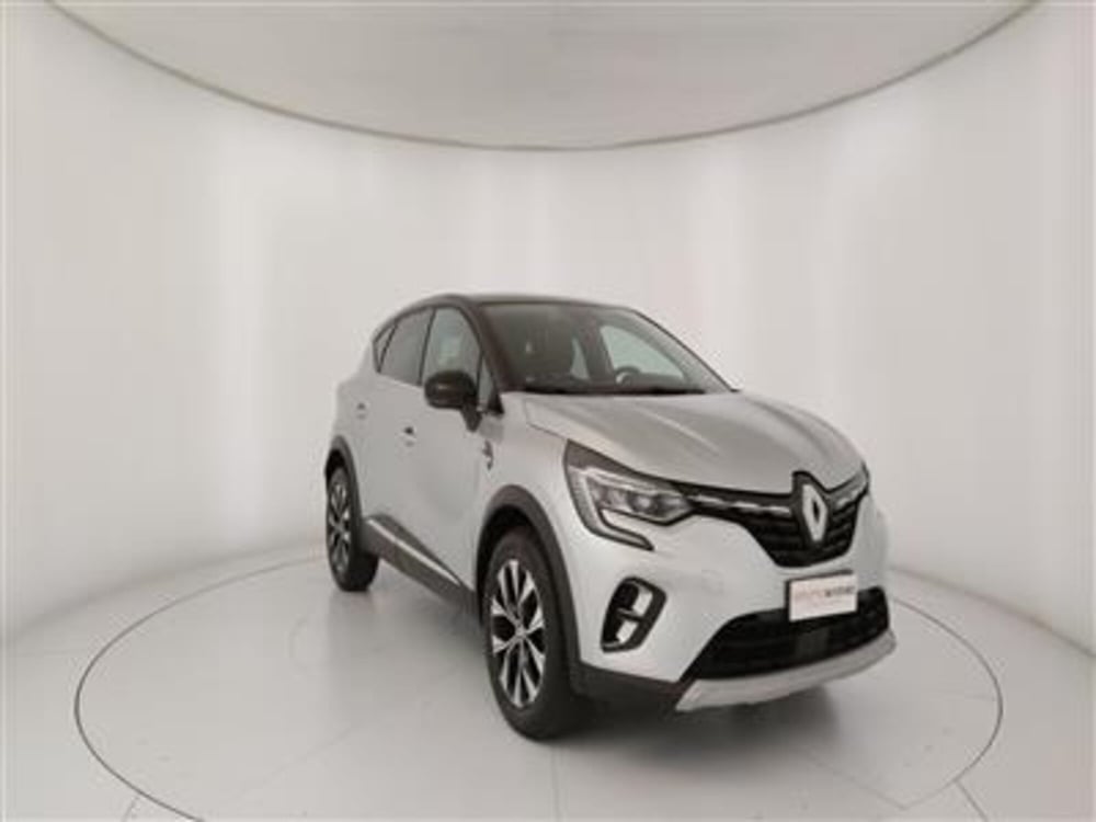 Renault Captur usata a Bari (11)