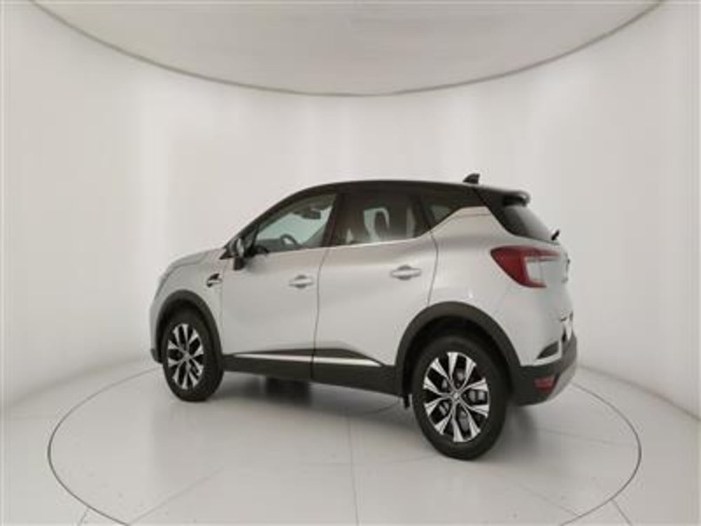 Renault Captur usata a Bari (4)