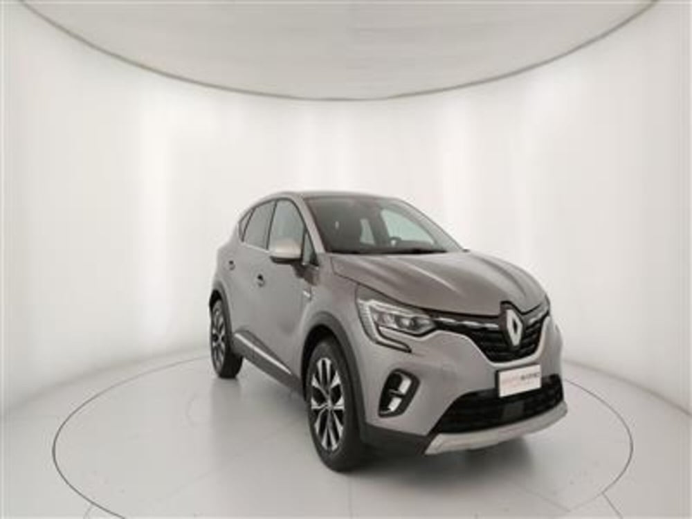 Renault Captur usata a Bari (11)