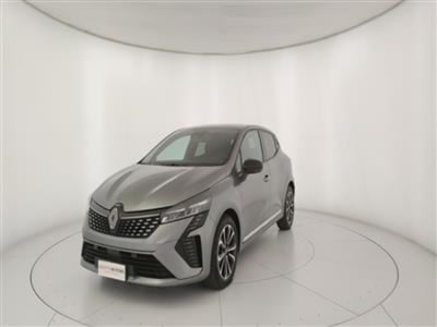 Renault Clio 1.0 tce Techno 90cv del 2024 usata a Bari