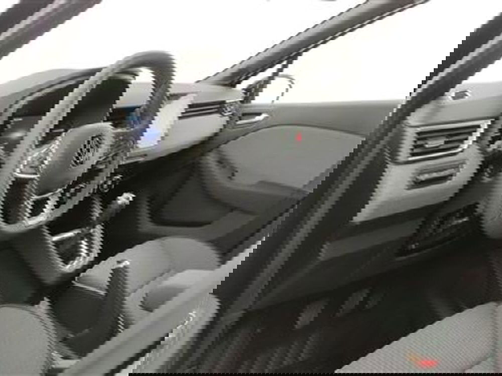 Renault Clio nuova a Bari (14)