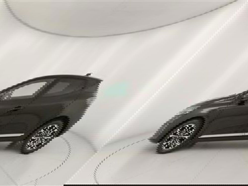 Renault Clio nuova a Bari (3)