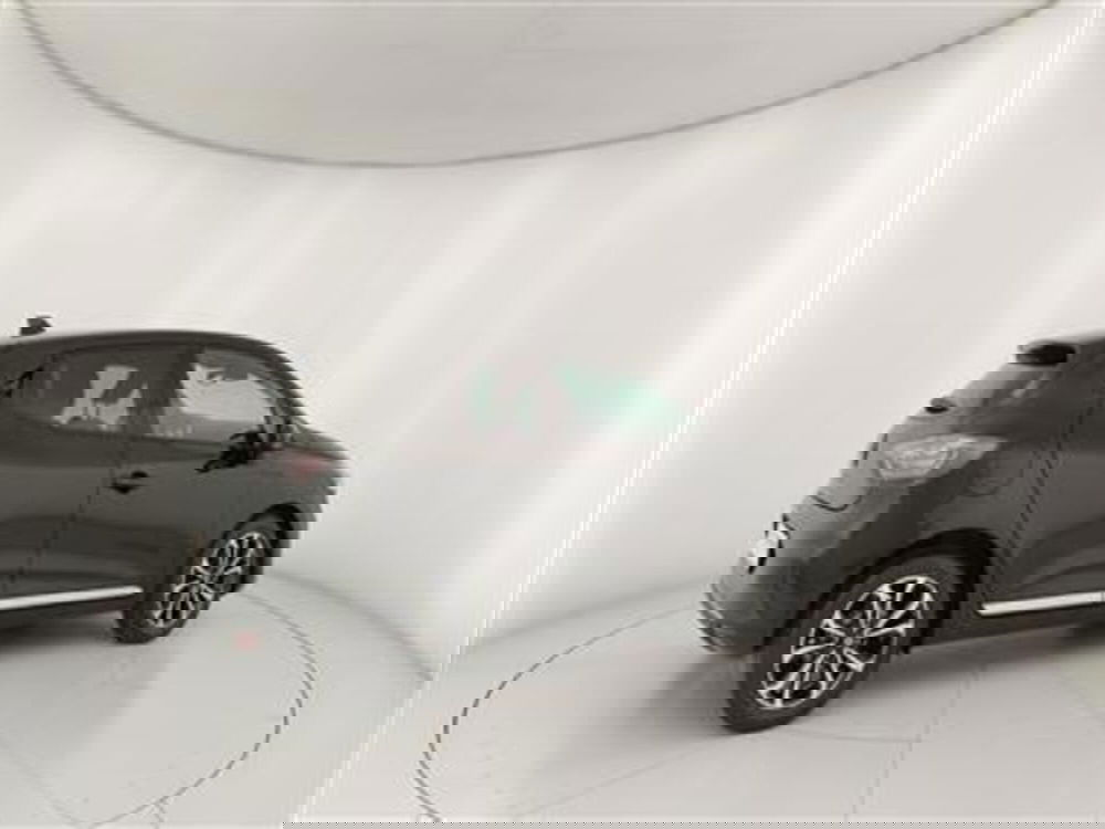 Renault Clio nuova a Bari (8)