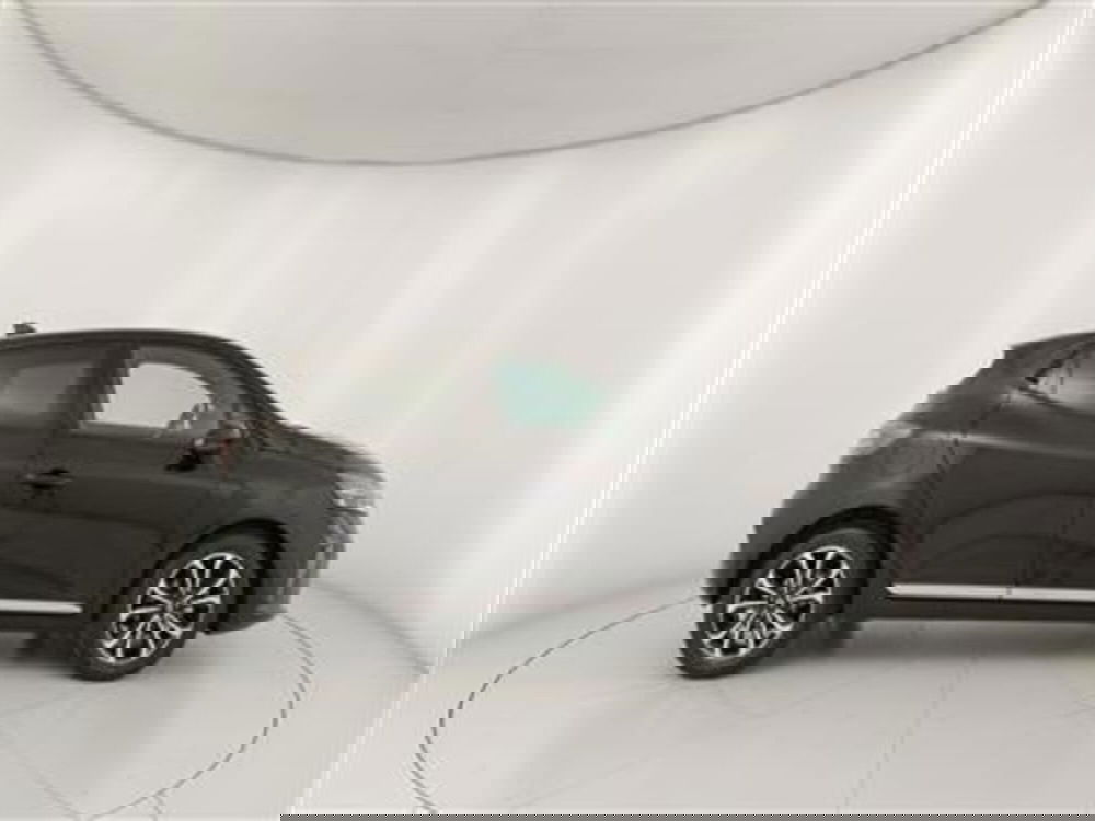 Renault Clio nuova a Bari (9)