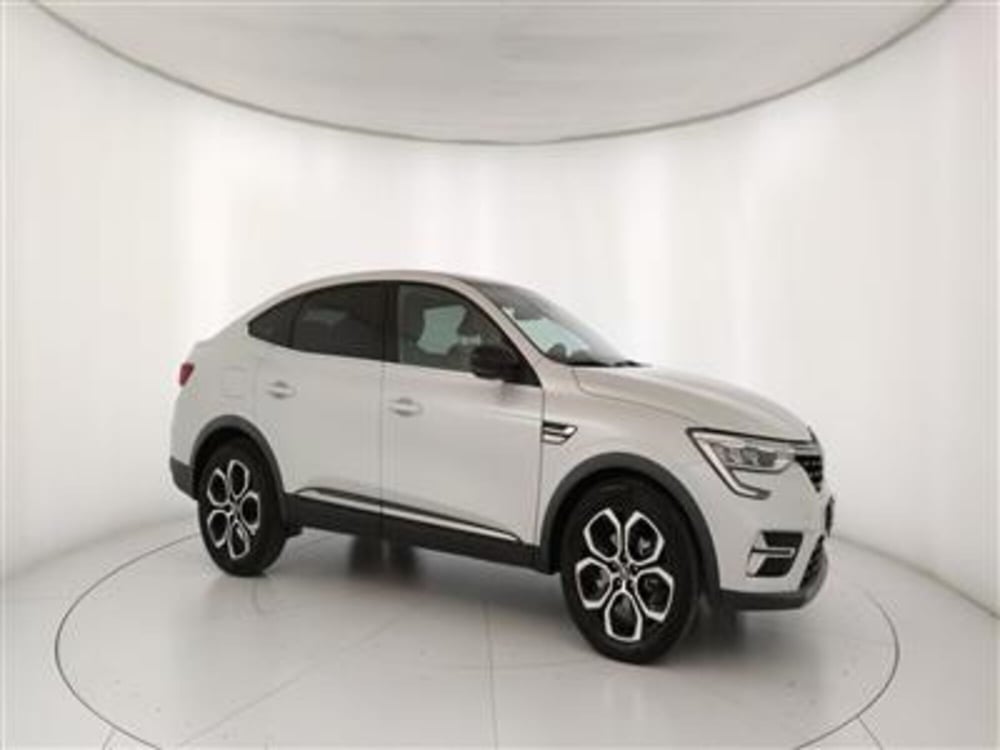 Renault Arkana usata a Bari (10)