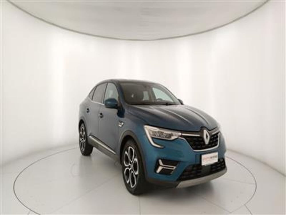 Renault Arkana usata a Bari (11)