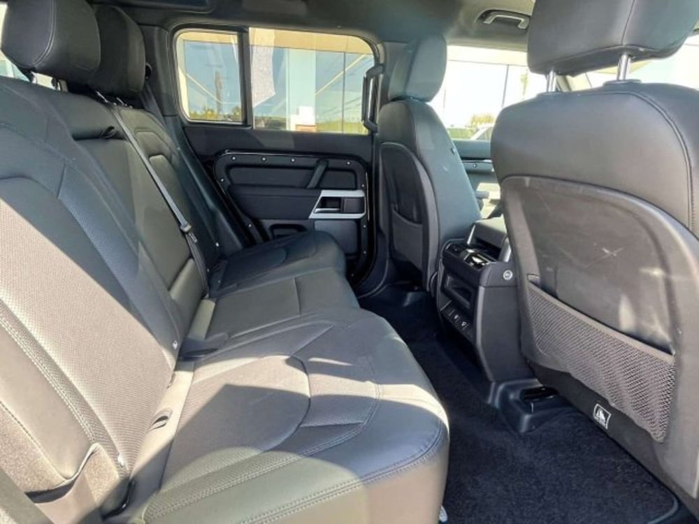 Land Rover Defender usata a Firenze (20)