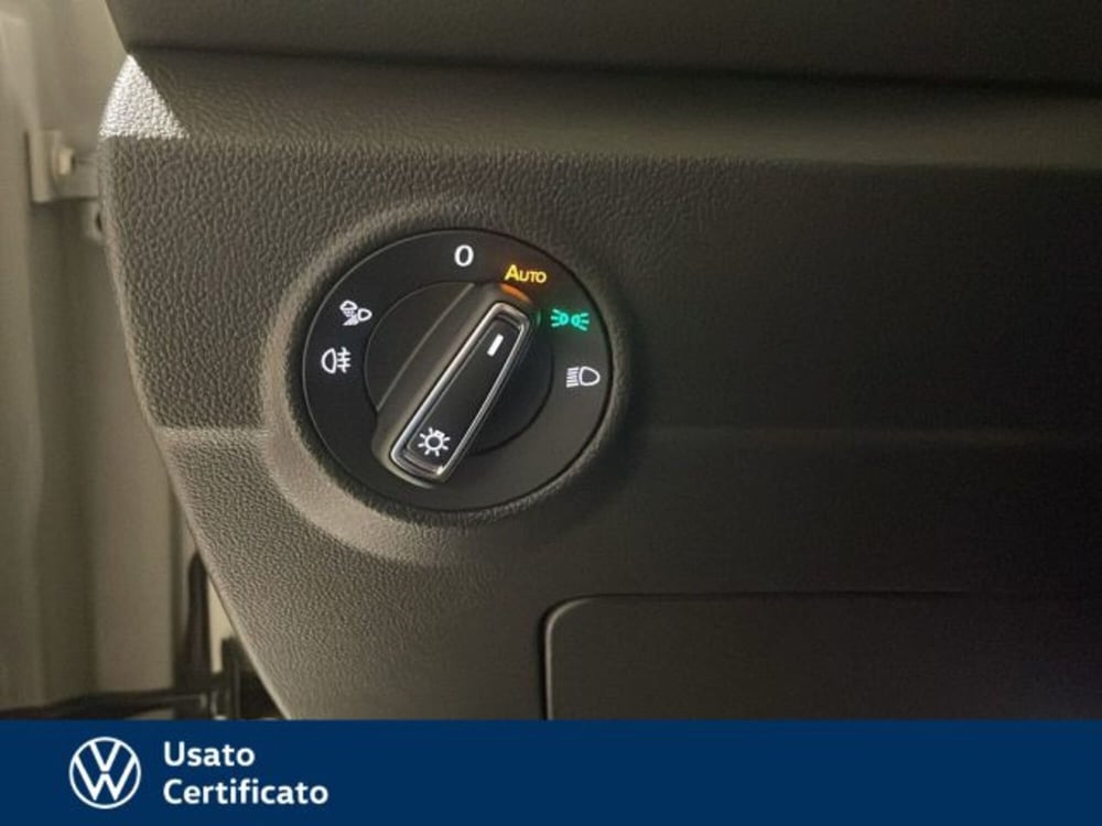 Volkswagen T-Roc nuova a Vicenza (15)