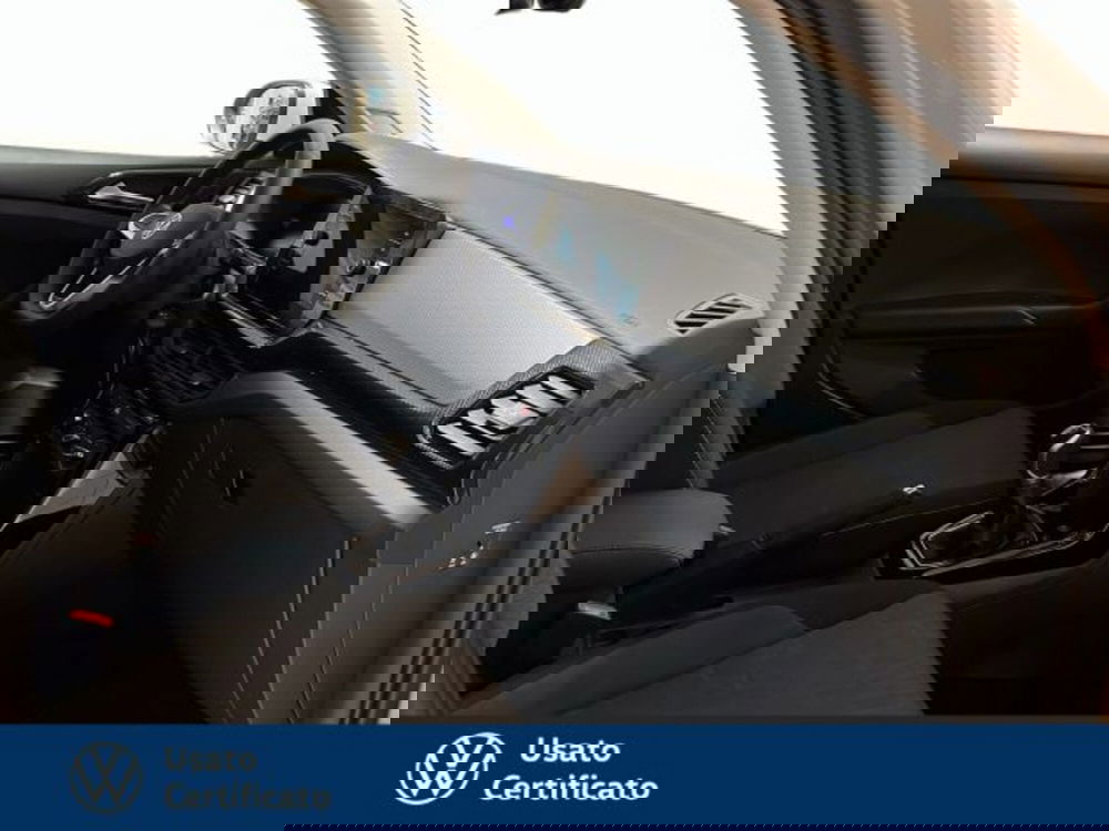 Volkswagen T-Cross nuova a Vicenza (6)