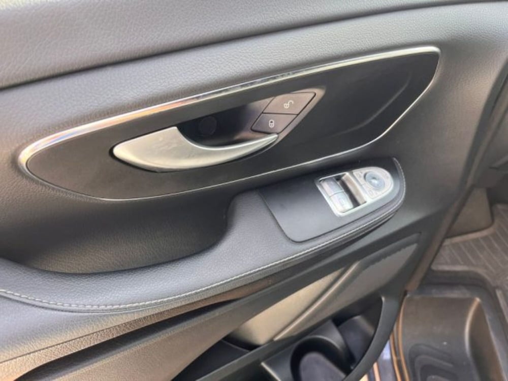 Mercedes-Benz Classe V usata a Bergamo (6)