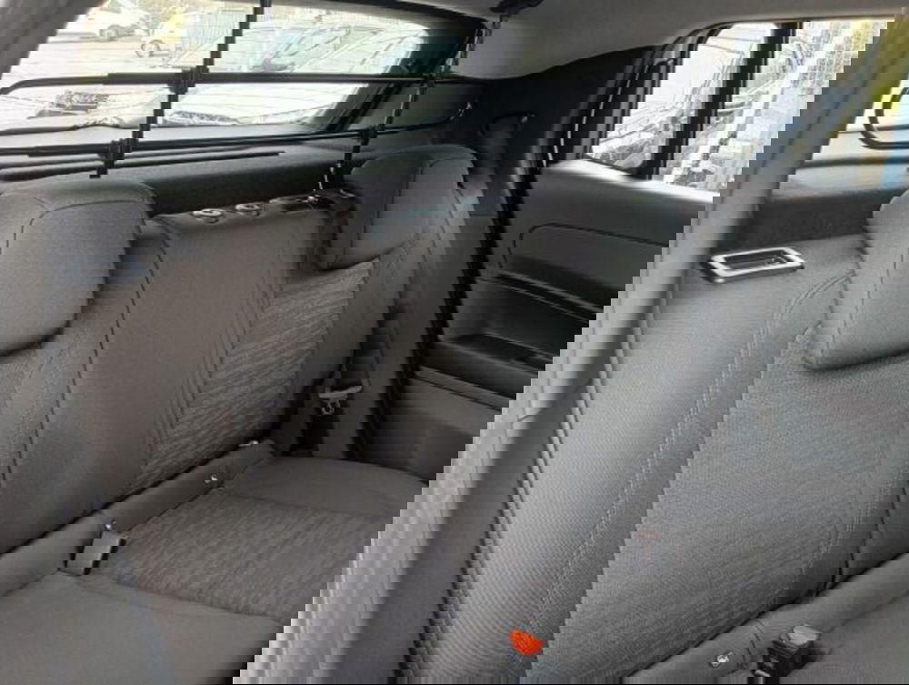 Jeep Avenger nuova a Brescia (15)