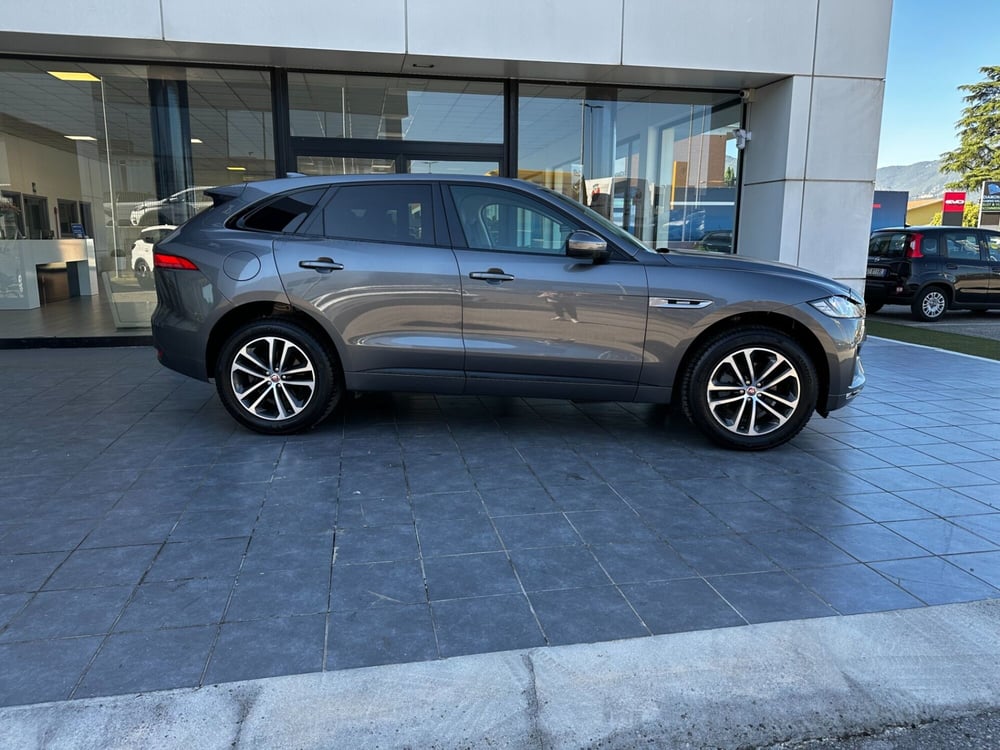 Jaguar F-Pace usata a Frosinone (10)