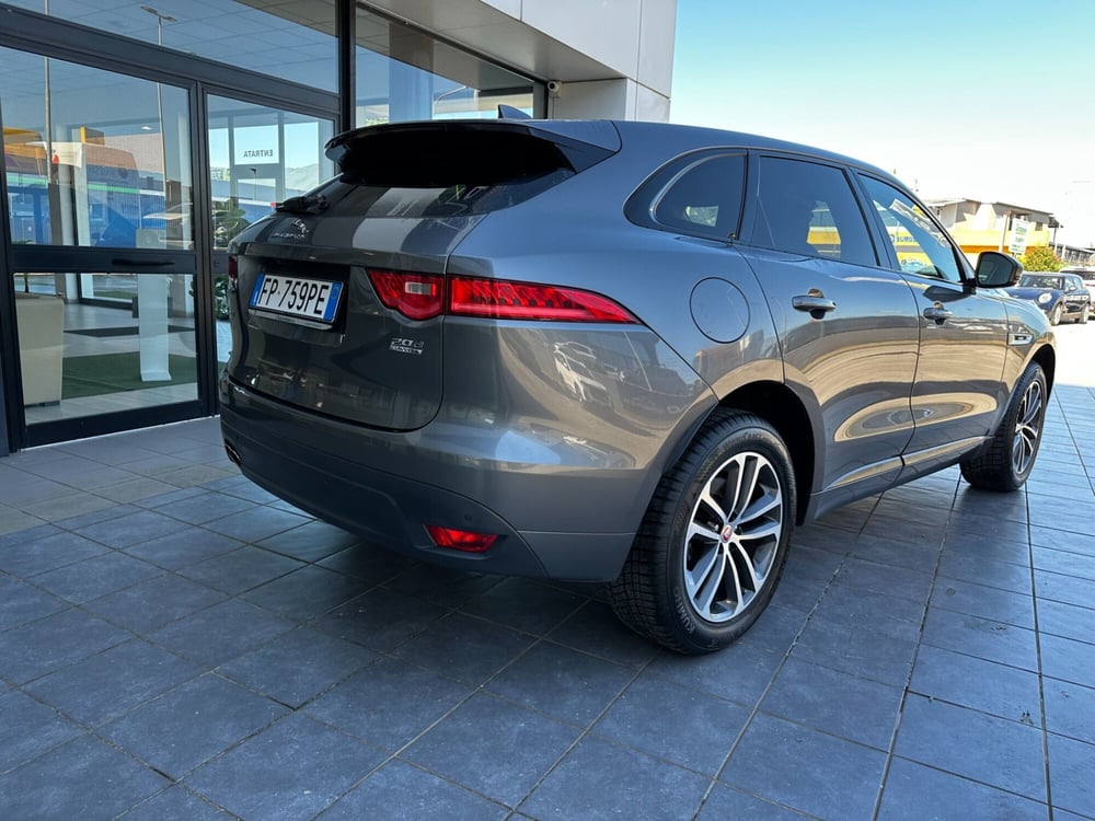 Jaguar F-Pace usata a Frosinone (11)