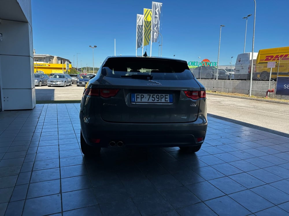 Jaguar F-Pace usata a Frosinone (12)