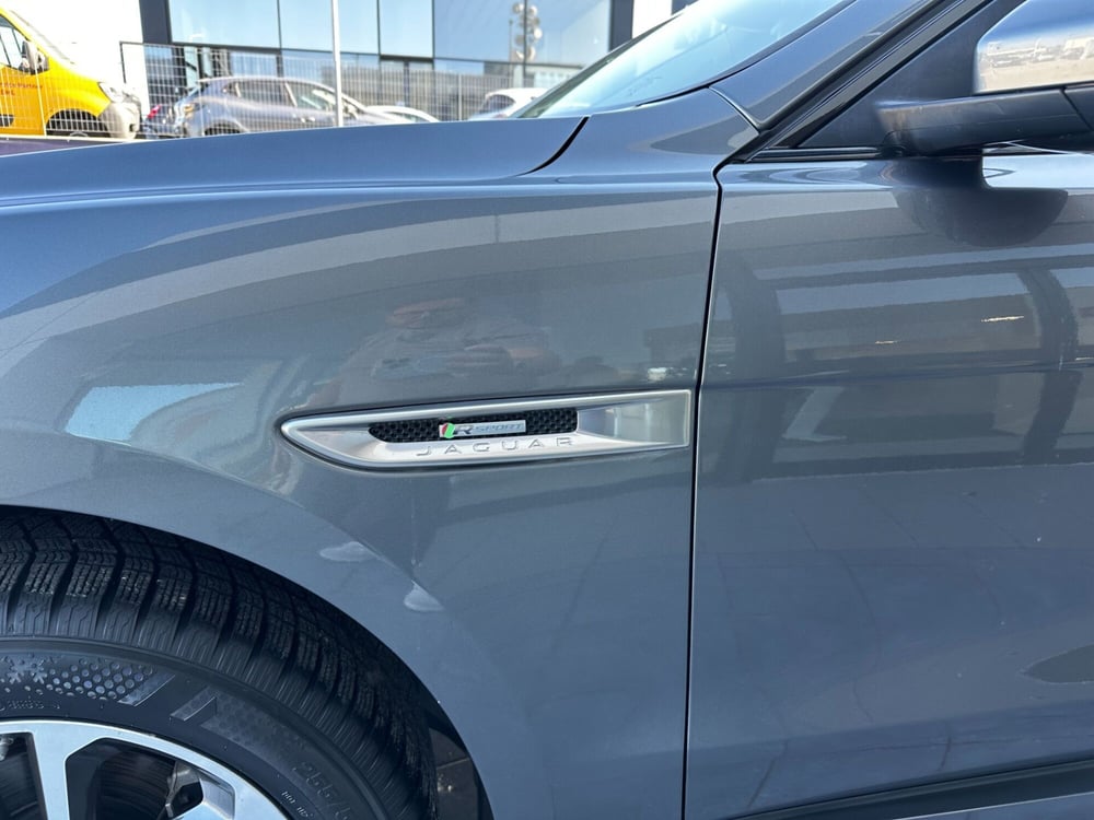 Jaguar F-Pace usata a Frosinone (3)