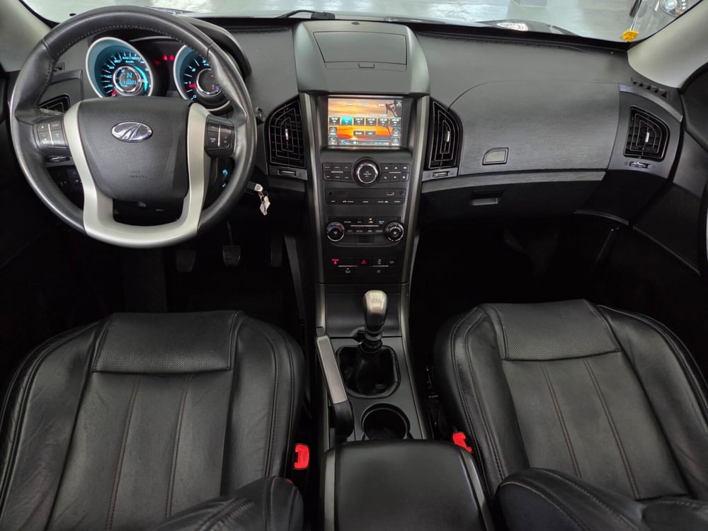 Mahindra XUV500 usata a Torino (9)