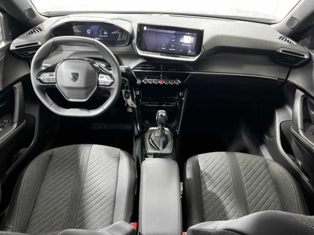 Peugeot 2008 nuova a Sondrio (12)