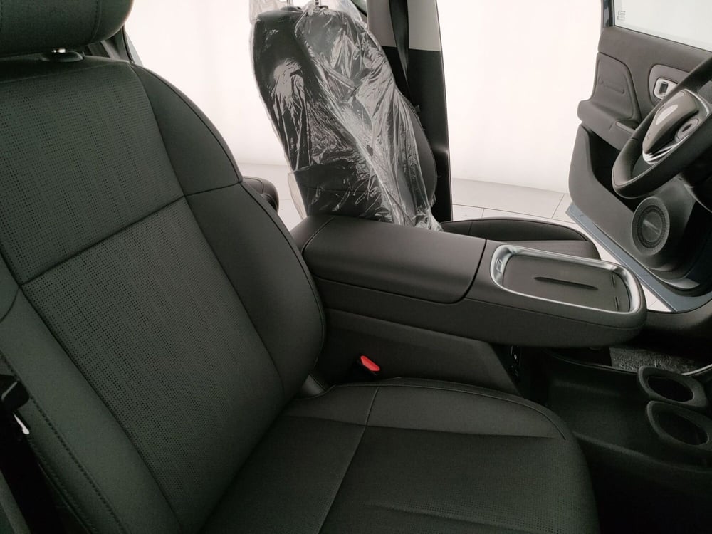 Leapmotor B10 nuova a Caserta (16)