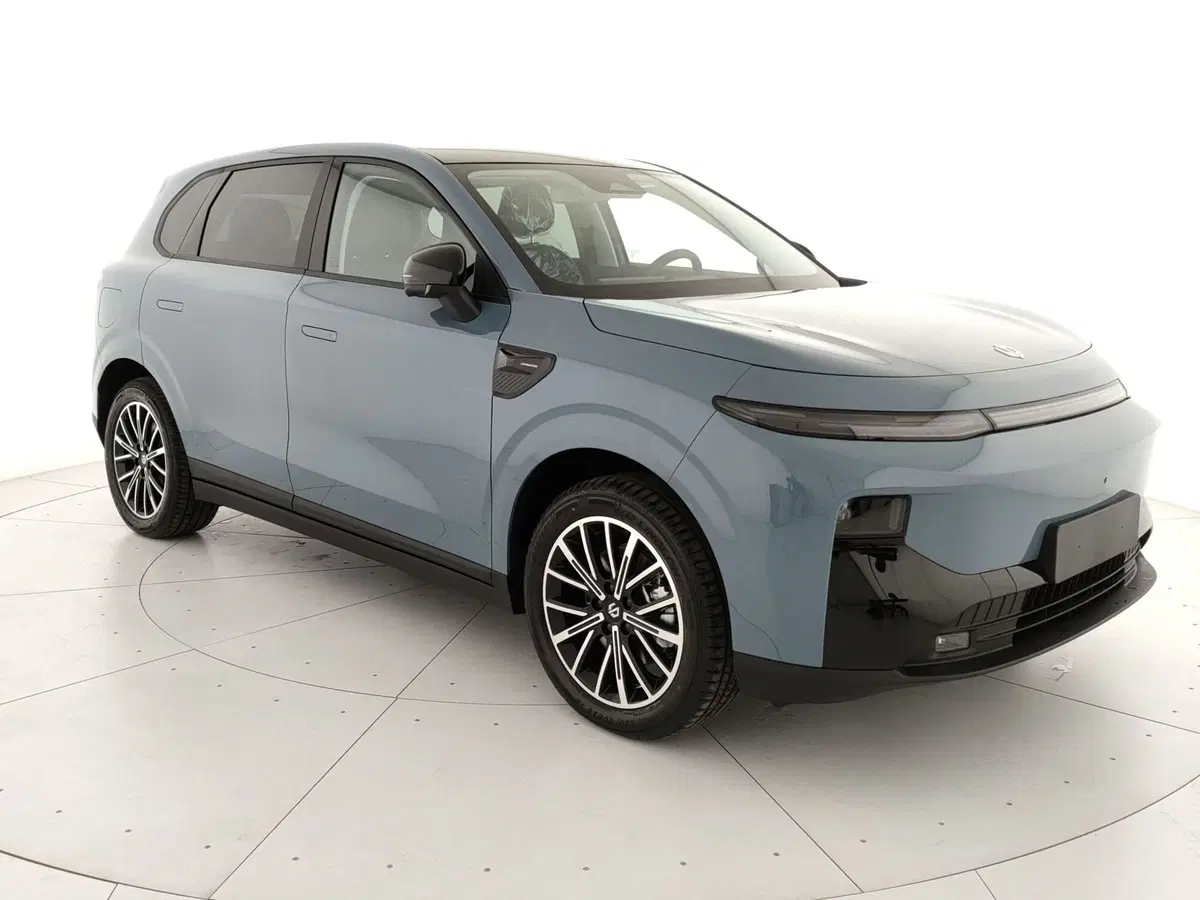 Leapmotor B10 nuova a Caserta (3)