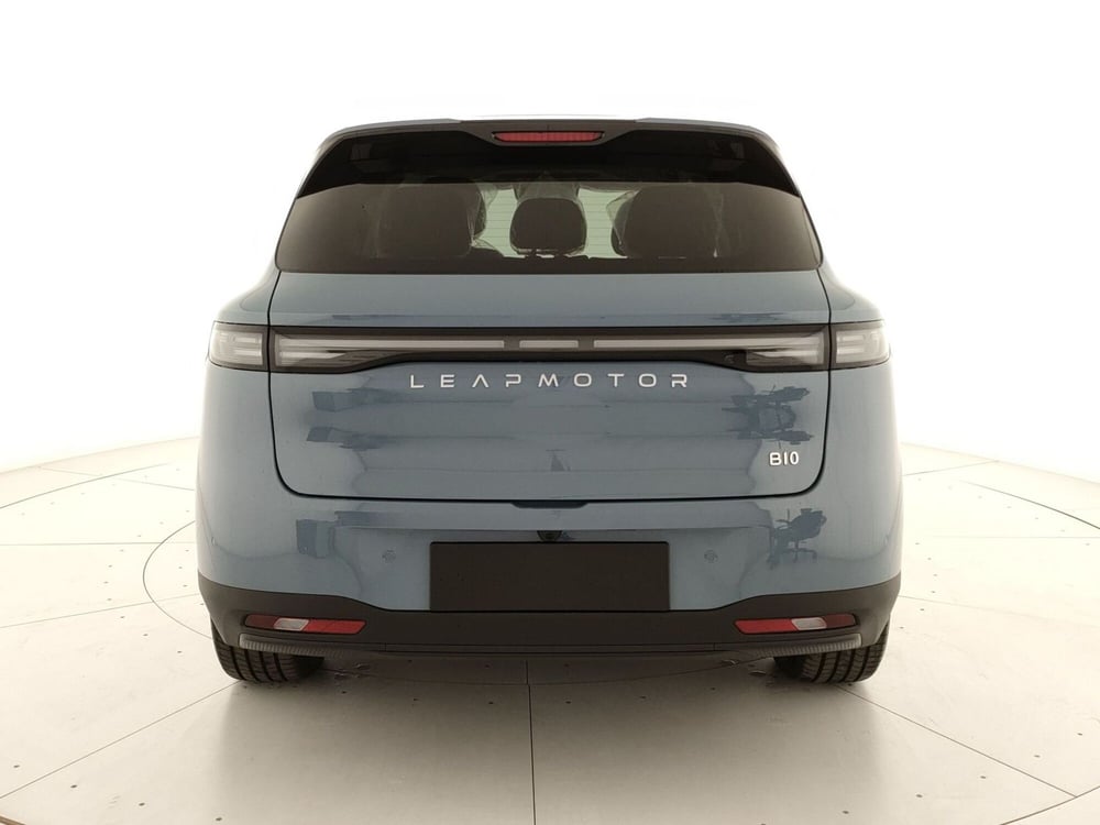 Leapmotor B10 nuova a Caserta (4)