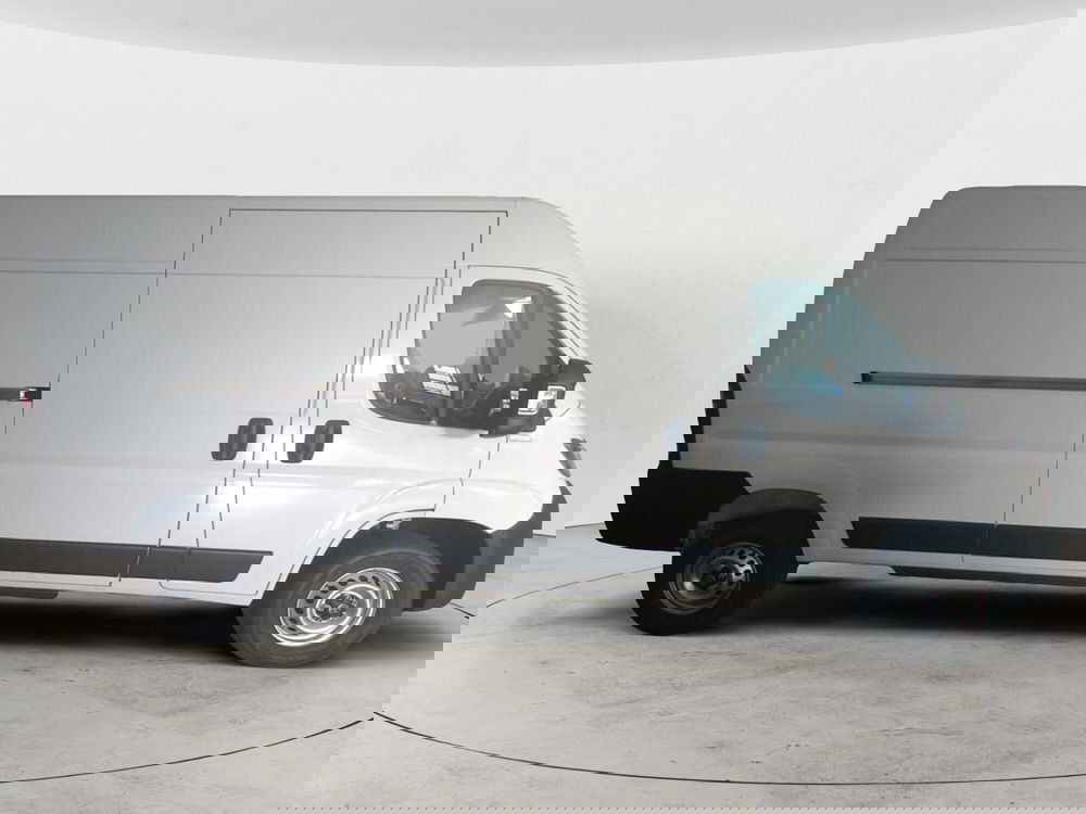 Toyota Proace Max Furgone nuova a Brescia (3)