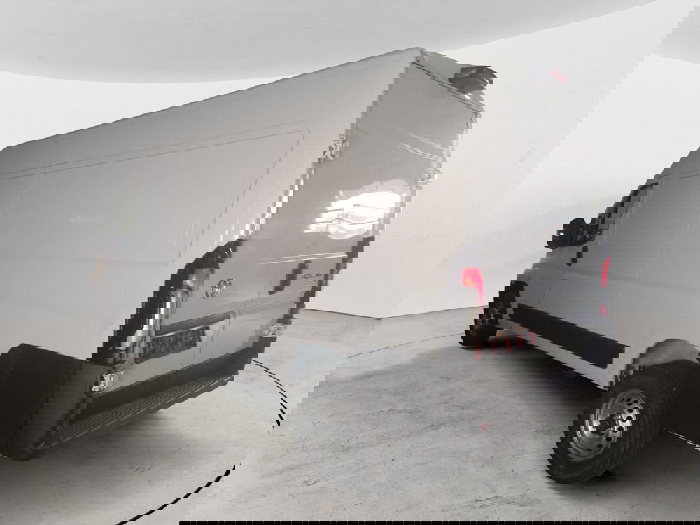 Toyota Proace Max Furgone nuova a Brescia (4)