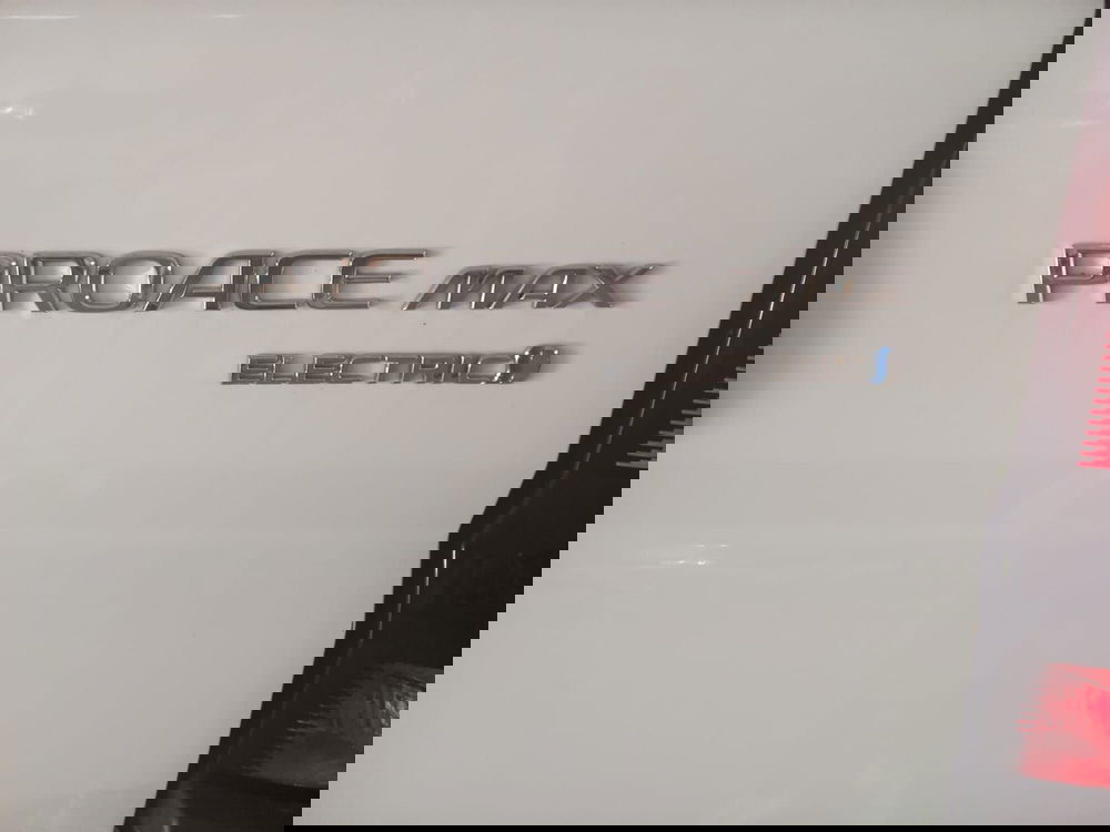 Toyota Proace Max Furgone nuova a Brescia (6)