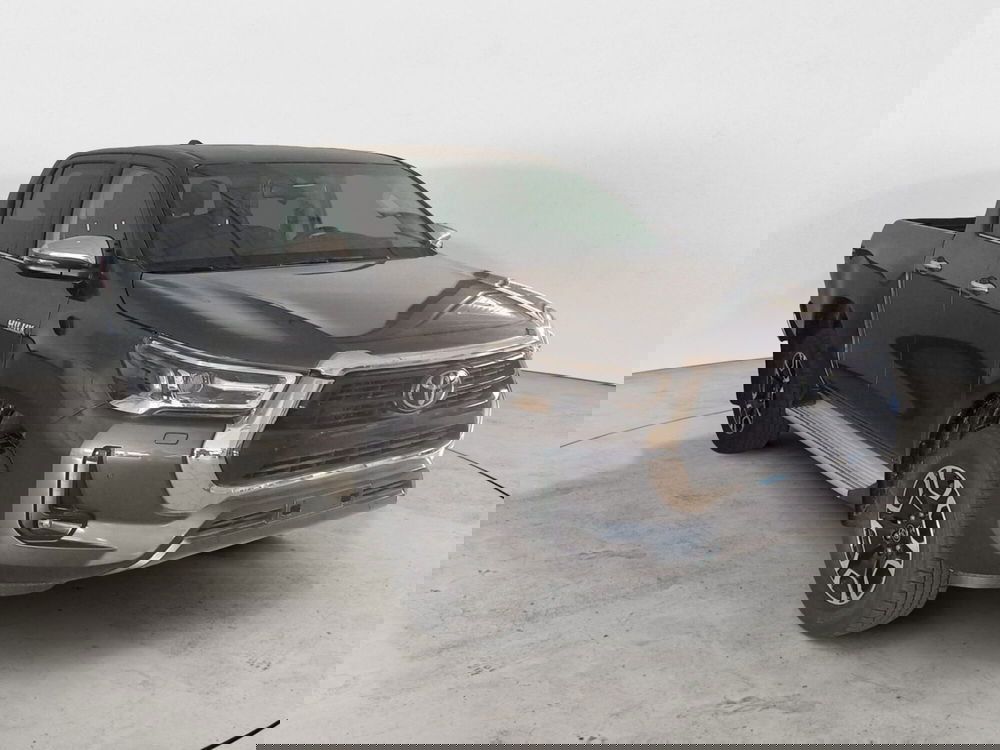 Toyota Hilux nuova a Brescia