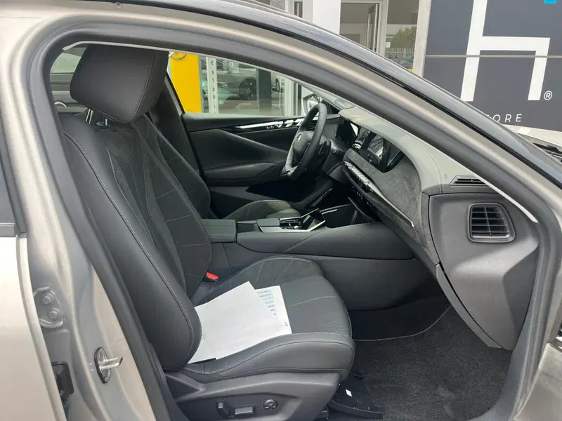 Ds DS 4 nuova a Milano (16)